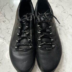 Ecco Biom Fjuel Sneakers EU 38 Women's 7 / 8 Black Yak Leather Walking Shoes